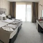 Katalina Hotel