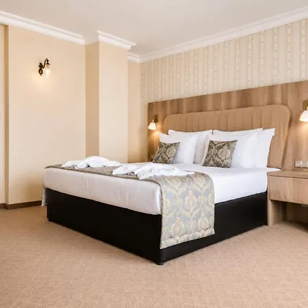 Katalina Hotel 4*