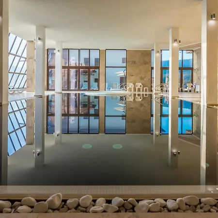 Katalina Hotel