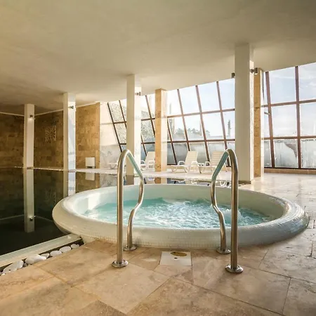 Katalina Hotel