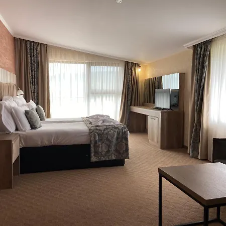 Katalina Hotel 4*