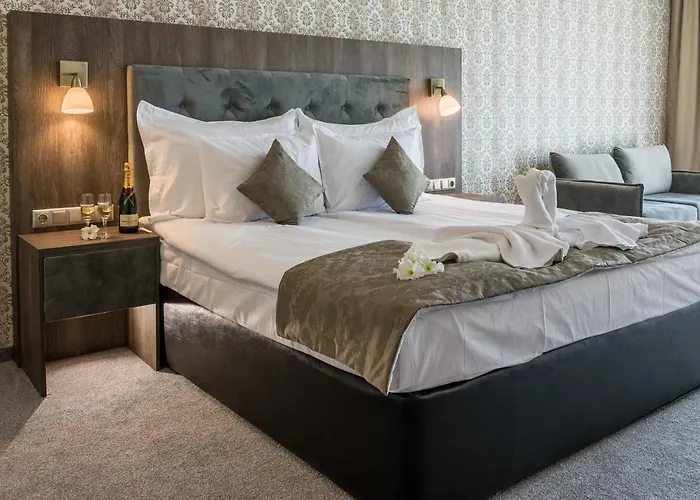 Katalina Tsigov Chark